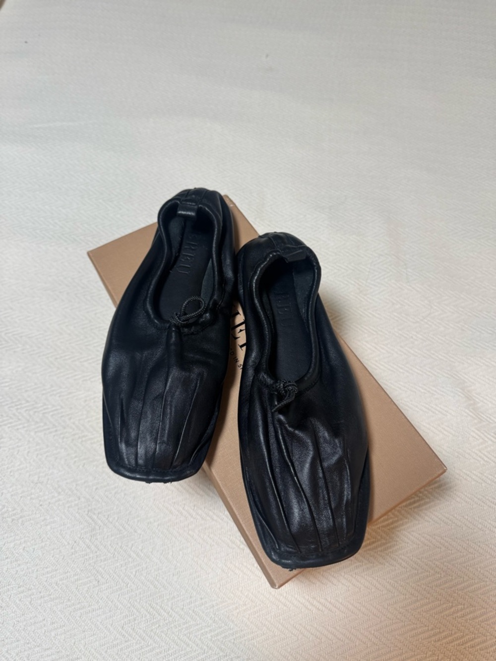 HEREU Puntera Pleat toe Ballet Flat